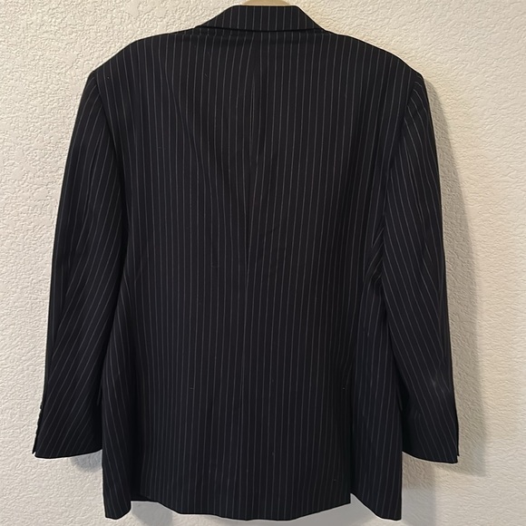 Brooks brother suit (pin stripe) - Picture 2 of 8